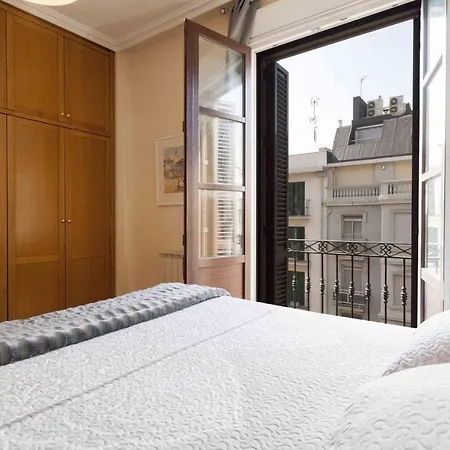 The Collection | Zubieta Apartment *